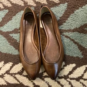 Frye Regina flats. Brown Leather. EUC. Size 8